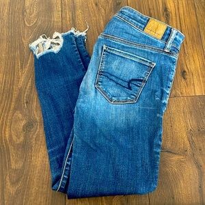 American Eagle Raw Hem Skinny jeans